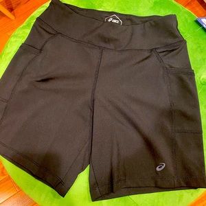 ASICS black biker short